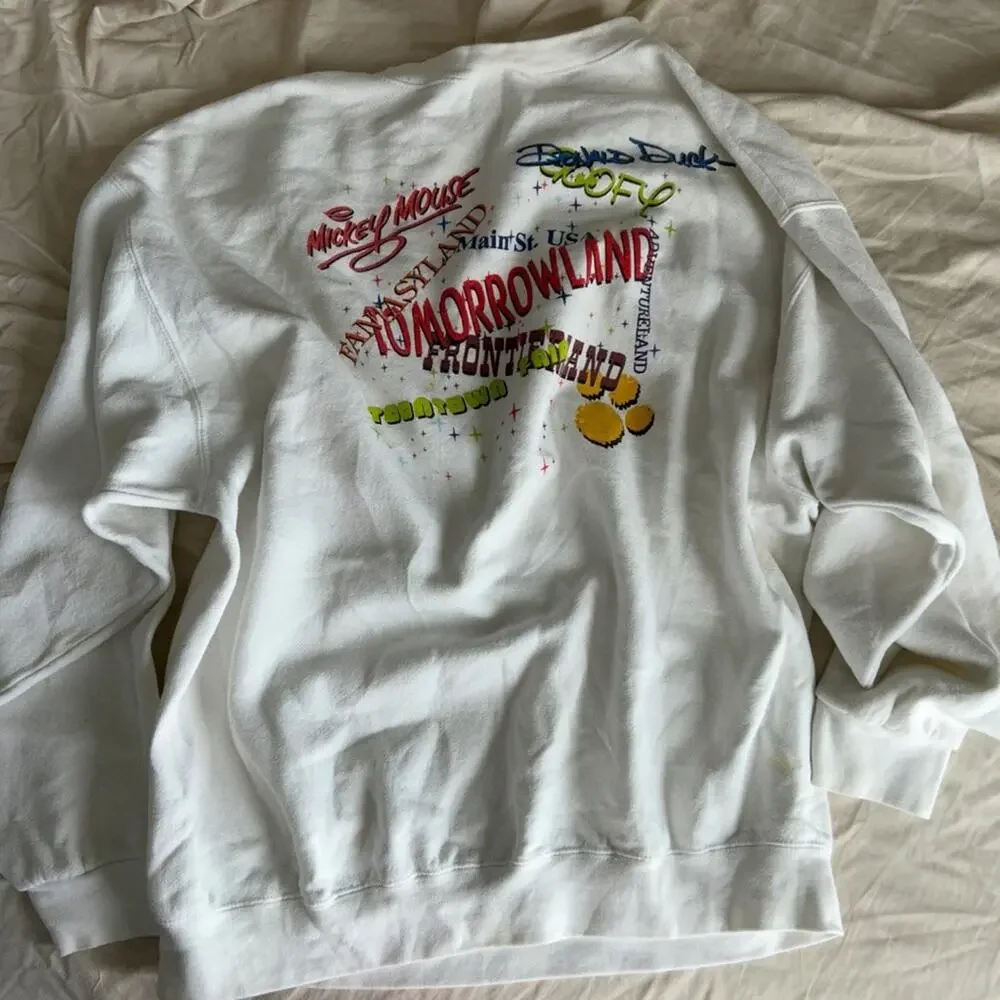 Vintage Disney World Magic Kingdom Sweatshirt - Picture 4 of 5